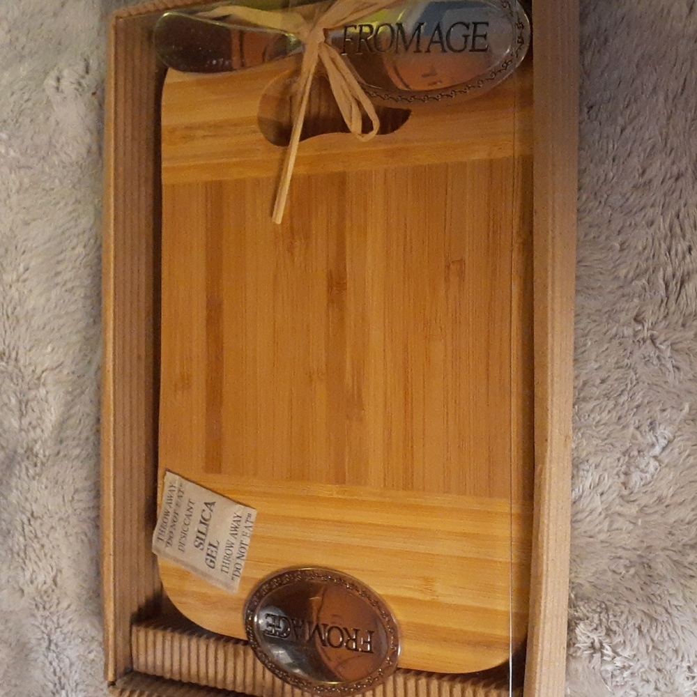Thirstystone  Serving Cheese Board and Spreader